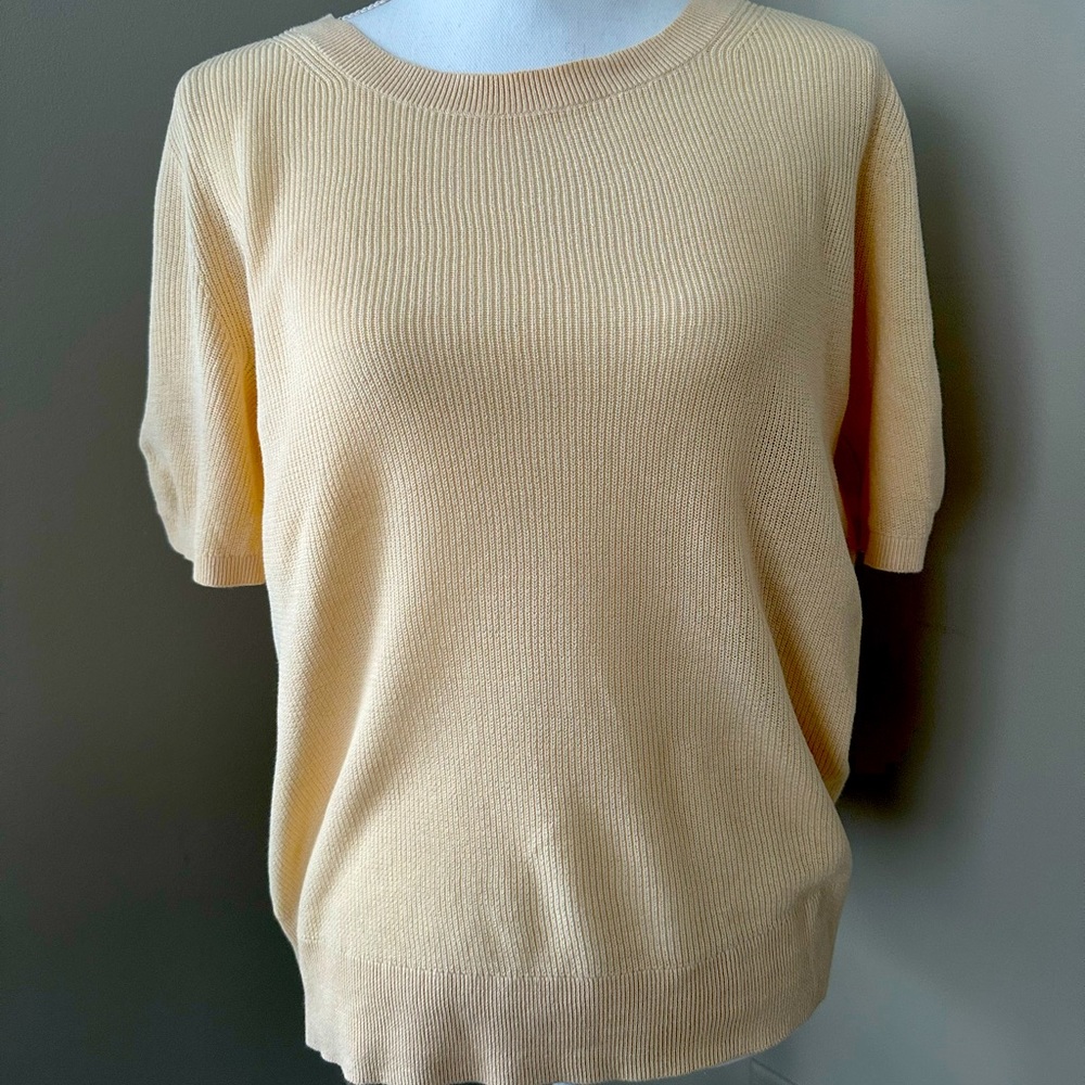 Banana Republic short sleeve top